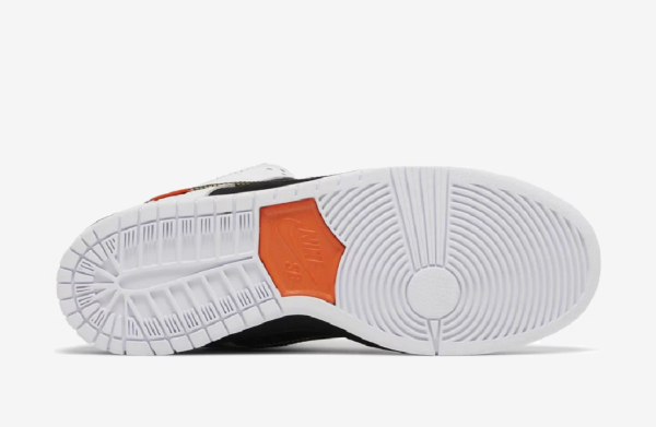 Nike Dunk Low SB x Tightbooth - Image 3