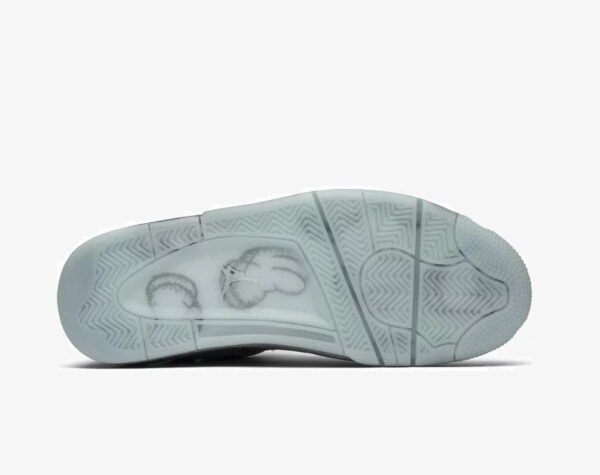 Air Jordan 4 Retro KAWS - Cool Grey - Image 3
