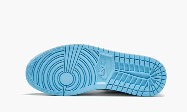 Air Jordan 1 Retro High OG UNC Patent Leather - Image 5